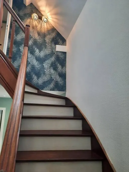 Maison Familiale En Centre Ville De Châteaulin 0*,  فرنسا