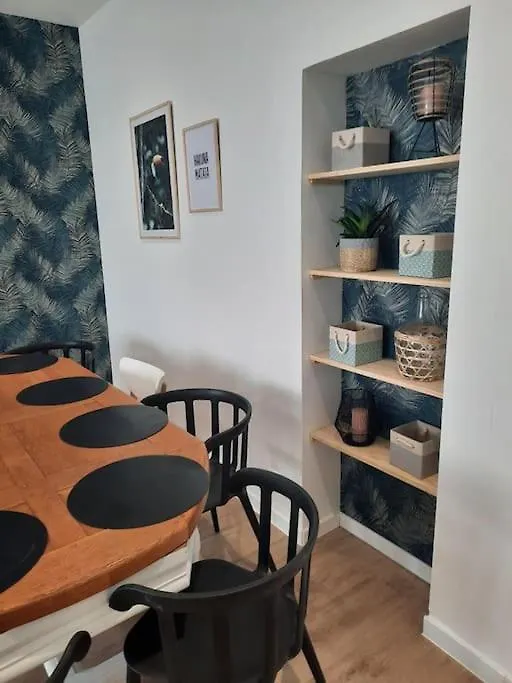 Maison Familiale En Centre Ville De Châteaulin