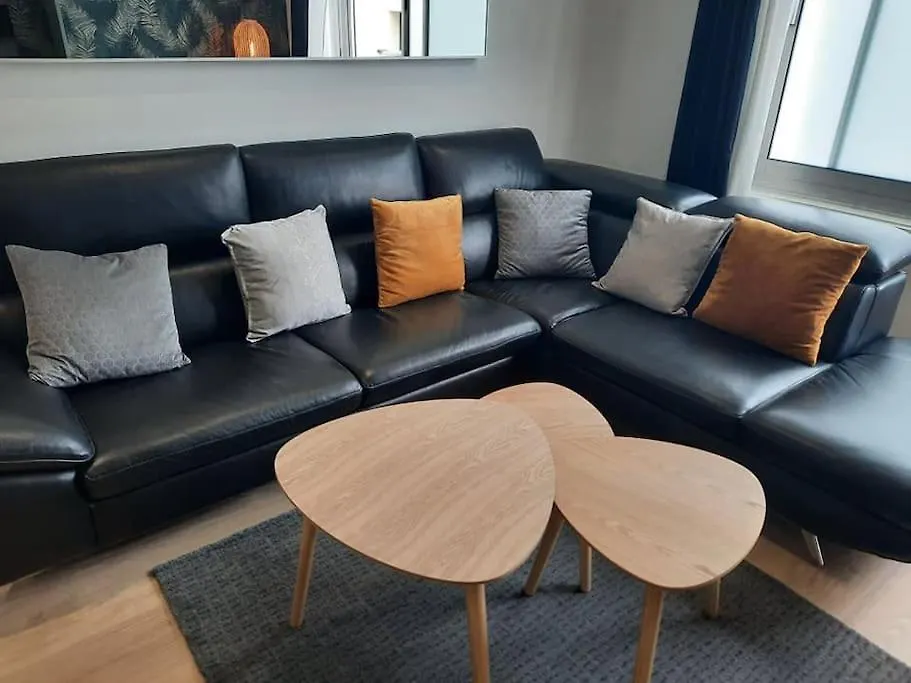 Maison Familiale En Centre Ville De Châteaulin 0*,